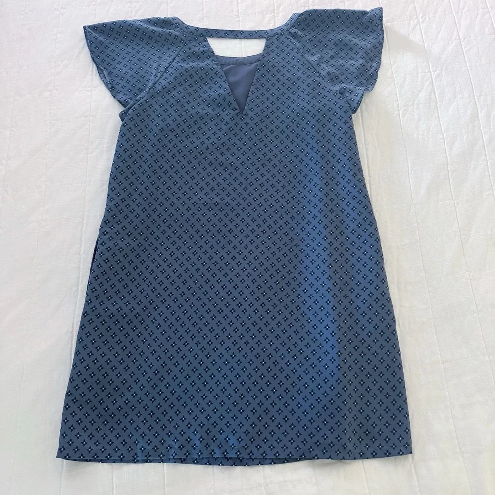 Abercrombie & Fitch Dress Womens SMALL Blue Mini Shift Dress EUC Satin Feel
